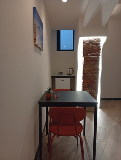 Dining 5, Borgo Double V, Napoli