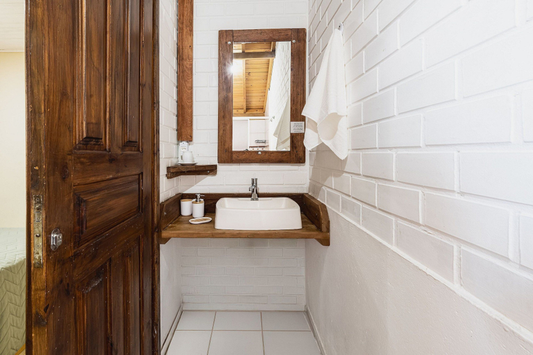 Bathroom 2, Casas Valley Design - Praia do Rosa - SC, Imbituba