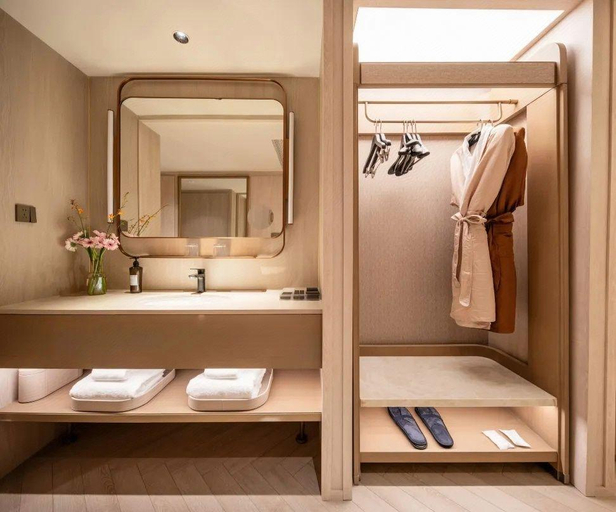 Bathroom 4, Crystal Orange Hotel Kunming Dianchi Wanda Plaza, Kunming