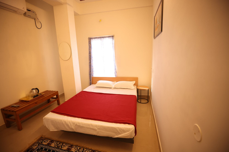 Room 3, LISHIKAA'S INN, Viluppuram