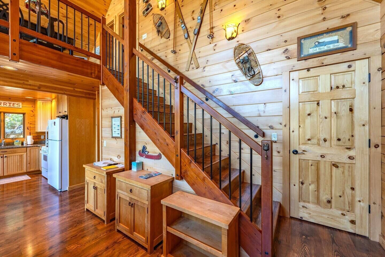 Interior 2, Straight From The Heart, Klickitat