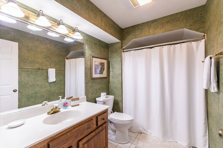 Interior 3, Chetola Robin 1, Watauga