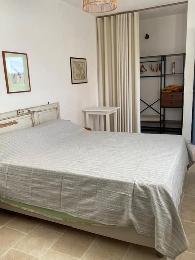 Room 4, Masseria Galeasi, Taranto