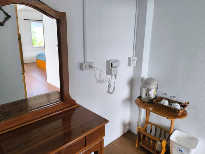 Bathroom 4, Ban Rai Rabeangmok, Khao Kho