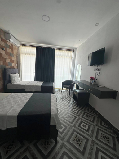 Room 5, ZELLA CITY HOTEL