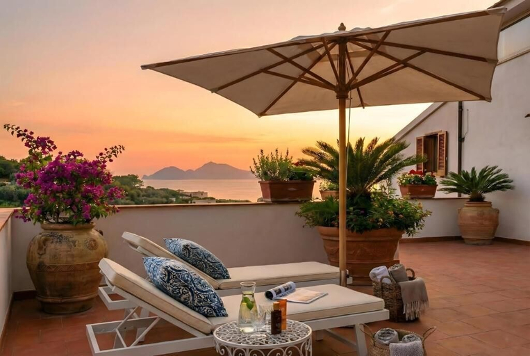 Terrace/patio 5, Villa Lorelei, Napoli