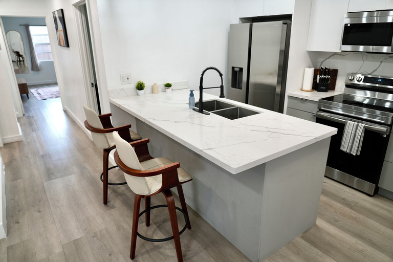 Private kitchen 5, Near Hard Rock & Game Room, Broward