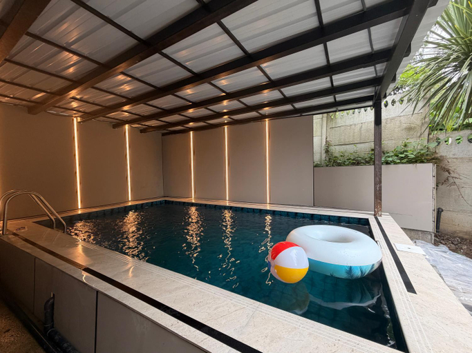 Sport & Beauty 2, Villa TG for Large Families with Private Pool, Batumi