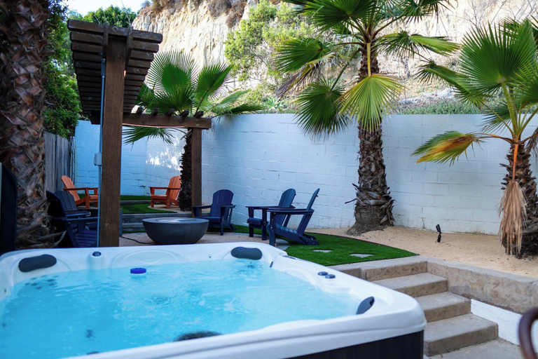 Interior 2, Chic San Diego Apartment With Hot Tub & Workspace 806, San Diego