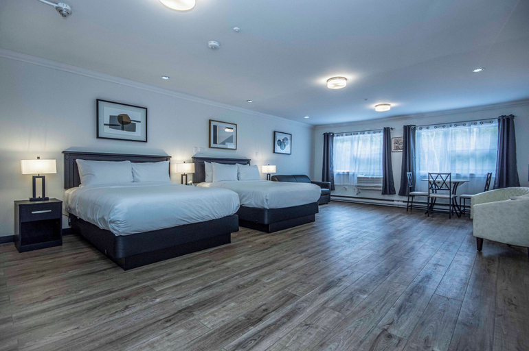 Room 4, Gateway Hotel and Suites, Division No. 7
