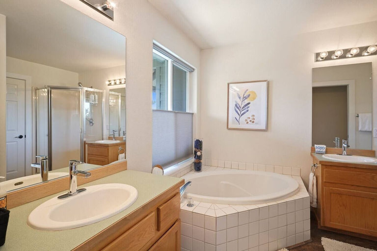 Interior 4, Present Pheasant - Cute & Updated, Close to Everything, Golf, Amenities, Perfect For Family, Deschutes