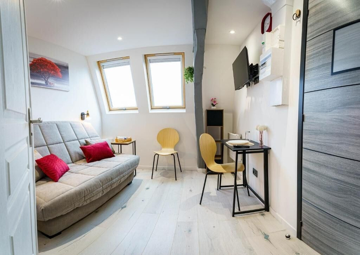 Living area 5, Le petit joyau de Voltaire, Aisne