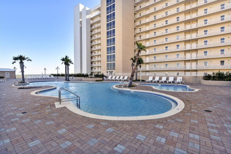 Interior 2, Laketown Wharf 835, Bay