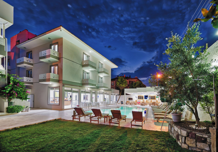 Exterior & Views 2, Ege Tulip Çeşme Hotel, Çeşme