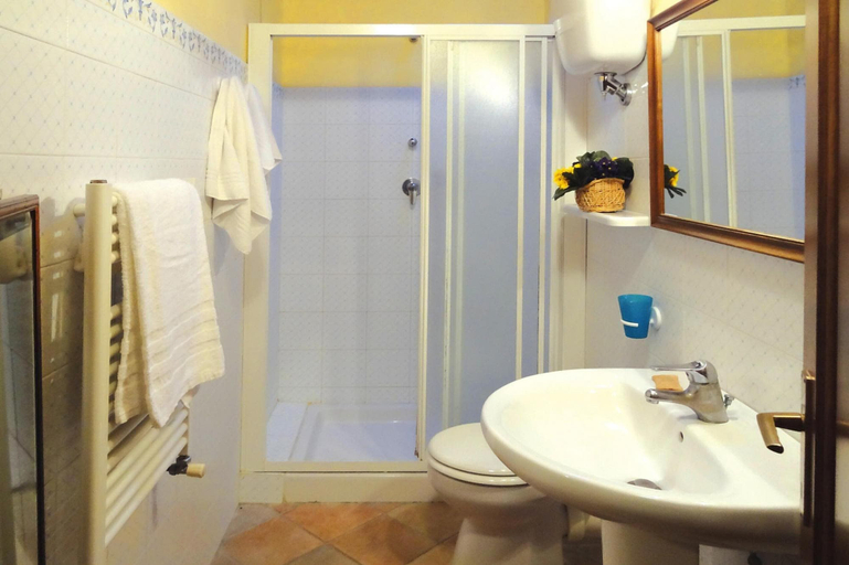 Bathroom 3, Agriturismo La Scopa, Montaione, Florence