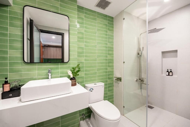 Bathroom 2, Brio Elara Hotel And Apartment, Da Nang