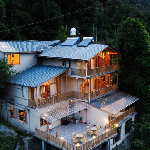 Front of property, Echor Mountain Crest Jibhi, Kullu