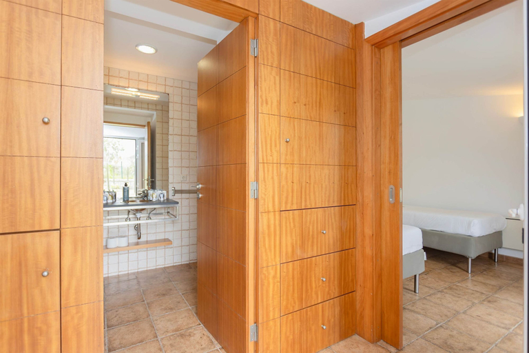 Room 3, Liiiving in Gaia - Sunny Pool House, Vila Nova de Gaia