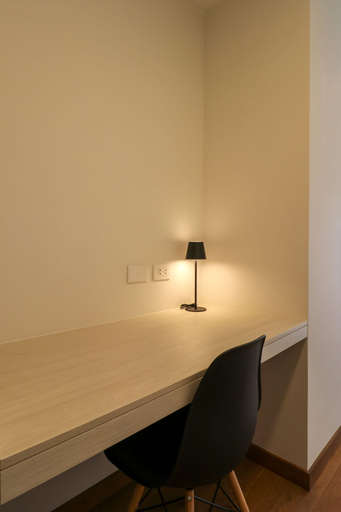 Room 2, w Engaging 2BR Retreat w Balcony in Miraflores, Lima