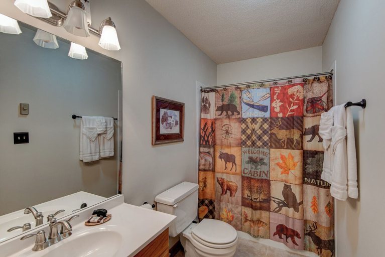 Interior 3, Love to Beech - Beech Mtn on Golf Course, hot Tub, Pool Table, Club Access Options, Watauga