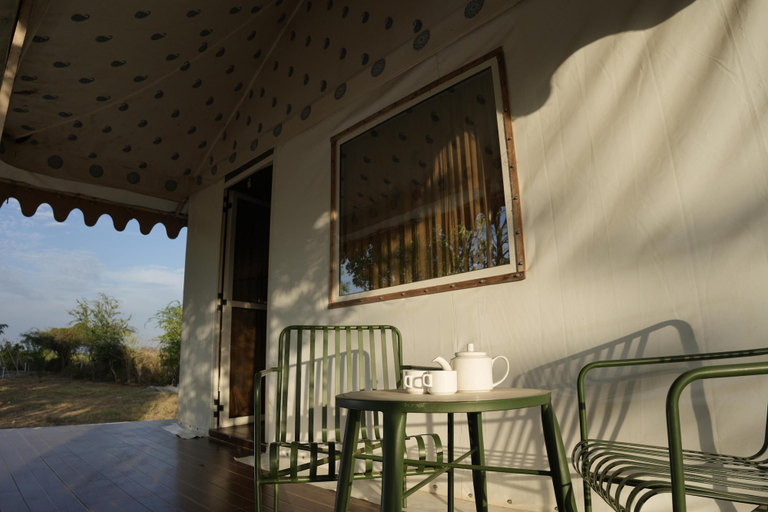Outdoor dining 2, Innara Hospitality, Pali