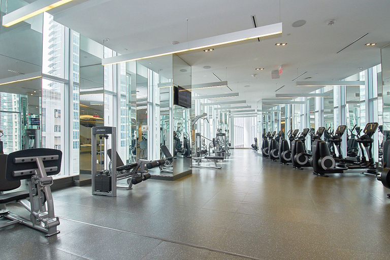 Fitness facility, Harbour Square House, Toronto