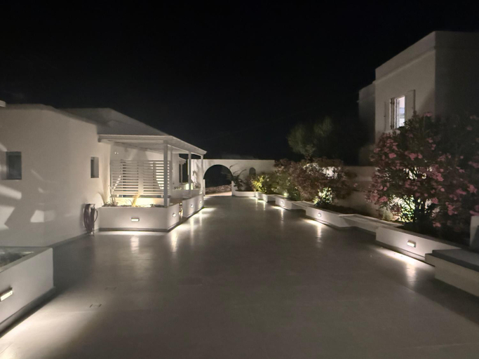 Sport & Beauty 5, CAELI PAROS by Kostas & Joanna Studios, South Aegean