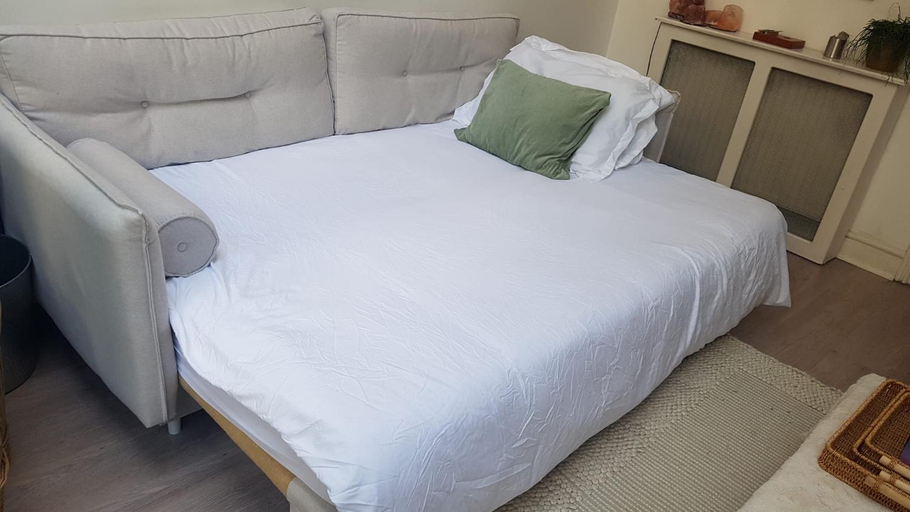 Bedroom 2, Kensington Gem, London