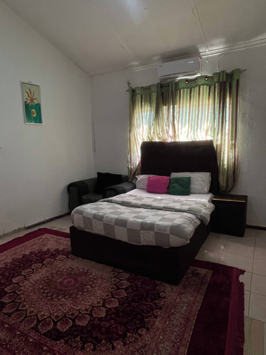 Room 3, Black Olive Lodge, Lusaka