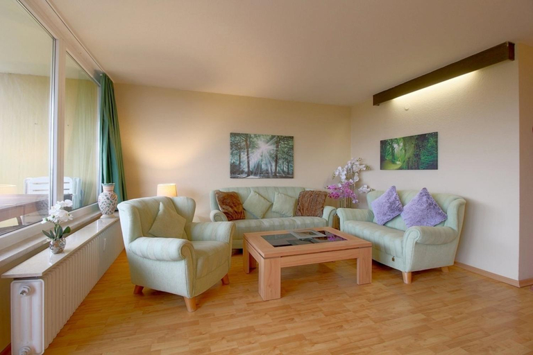 Others 3, Apartment 470, Goslar
