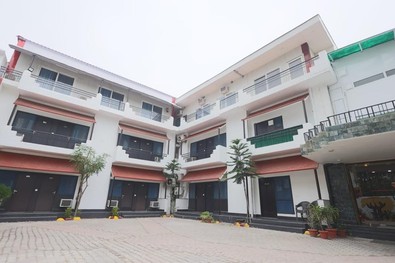 Others 2, Hotel Moksha, Garhwal