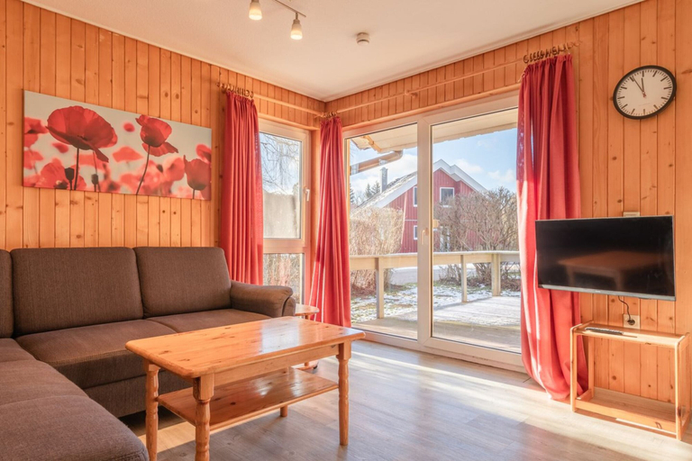 Living room 2, Familienfreundlicher Doppelbungalow mit Terrasse im Ferienpark Mirow, Mecklenburgische Seenplatte