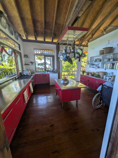 Shared kitchen, Fare Tihi Moana