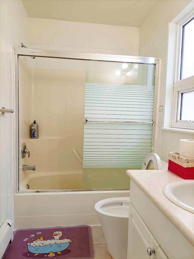 Bathroom 4, Cozy Home in Vancouver, Greater Vancouver