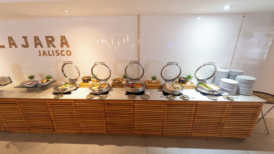 Food & Drinks 5, Hotel Plaza Genova Centro, Guadalajara
