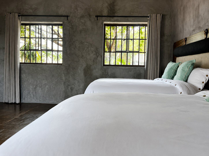 Room 3, Casa X, Allende