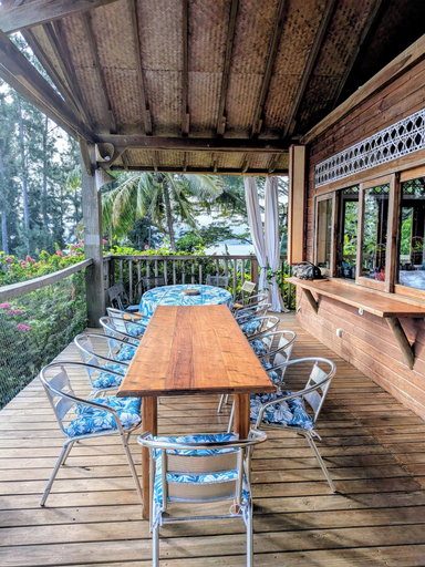 Outdoor dining, Fare Tihi Moana