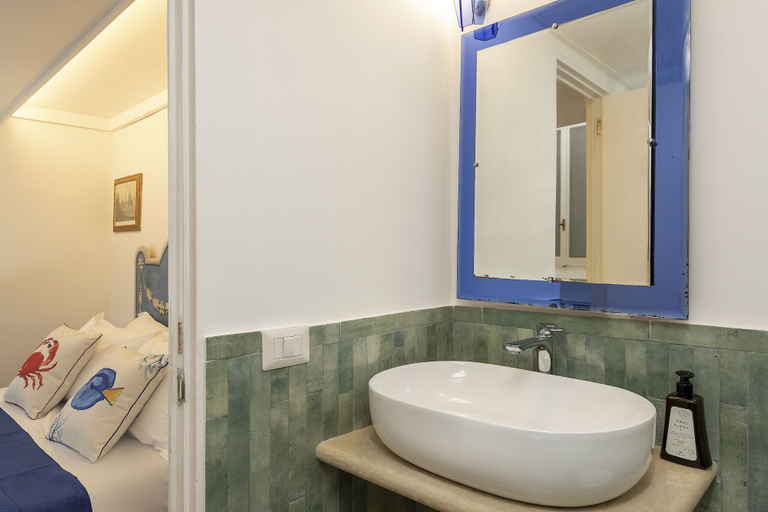 Room 2, Banchi Fontana - Castel Sant Angelo, Rome