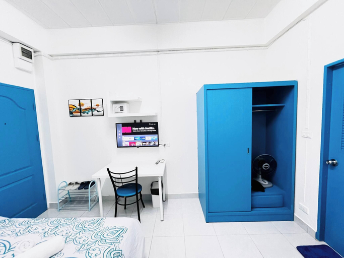 Room 3, Room-105 Budget Room, Wifi&utilities Ban, Chatuchak