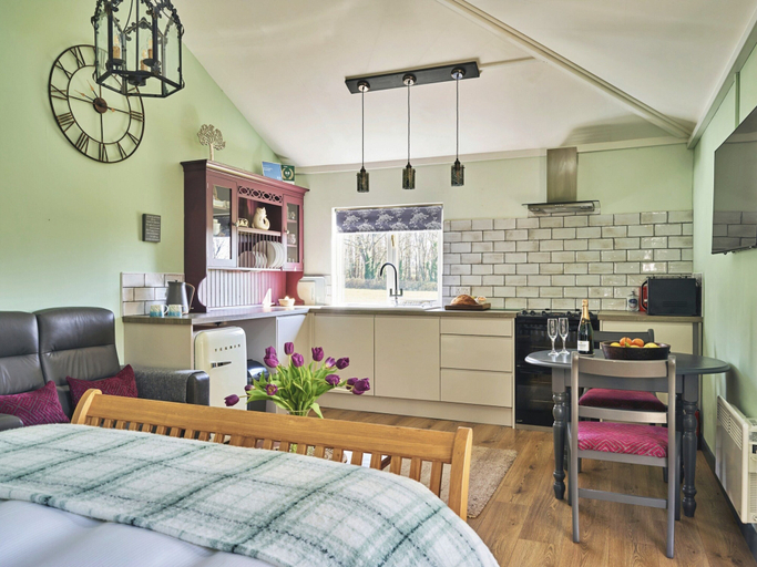Private kitchen 2, Historic Mill Cottage in North Devon, Devon