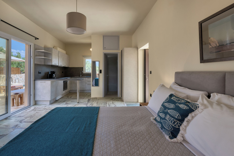 Room 4, Oinopia Country Villas, Attica