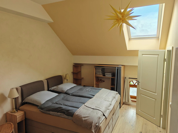 Room 2, Gemutlicher Ruckzugsort mit Eigener Sauna und Whirlpool, Bautzen