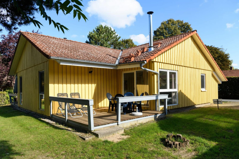 Primary image 1, Gemutlicher Doppelbungalow mit Terrasse und Garten im Ferienpark Mirow, Mecklenburgische Seenplatte