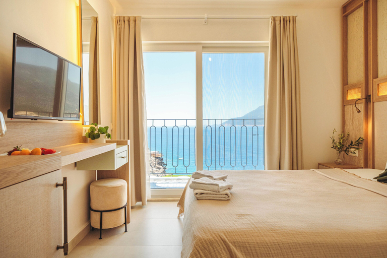 Bedroom 3, Arpia Hotel, Kaş