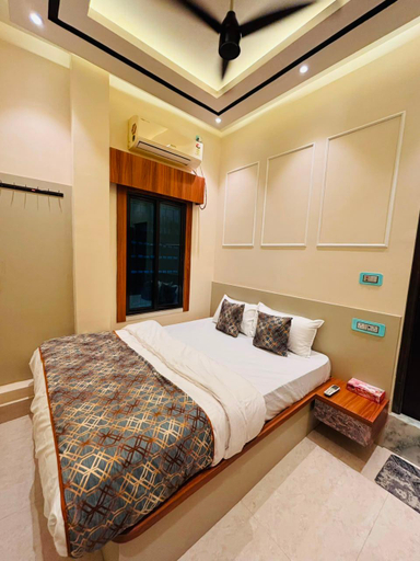 Bedroom 2, Hotel Suncity, Murshidabad
