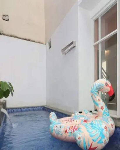 Pool 5, Cozzy Villa Cordoba, Malang