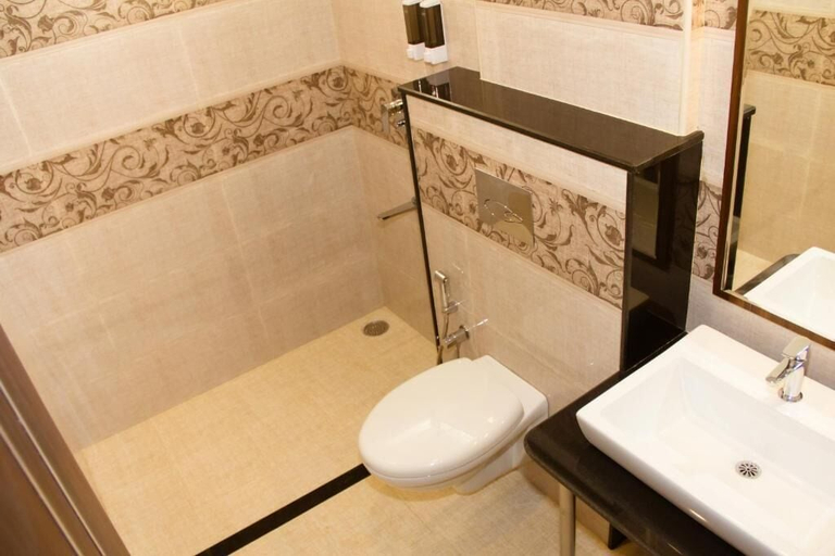 Bathroom 4, Hotel Golden Amulya Rest Wings, Bangalore