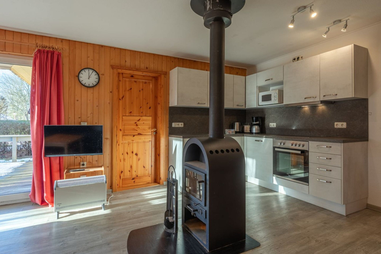 Living room 5, Familienfreundlicher Doppelbungalow mit Terrasse im Ferienpark Mirow, Mecklenburgische Seenplatte