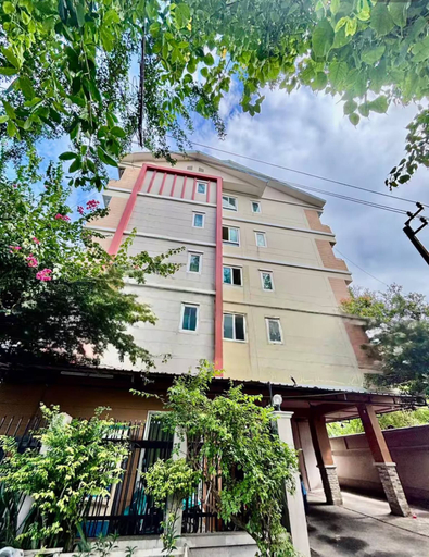Exterior, Room-105 Budget Room, Wifi&utilities Ban, Chatuchak