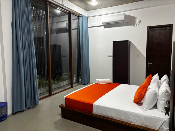 Bedroom 2, Paris Garden Resort, Trincomalee Town and Gravets